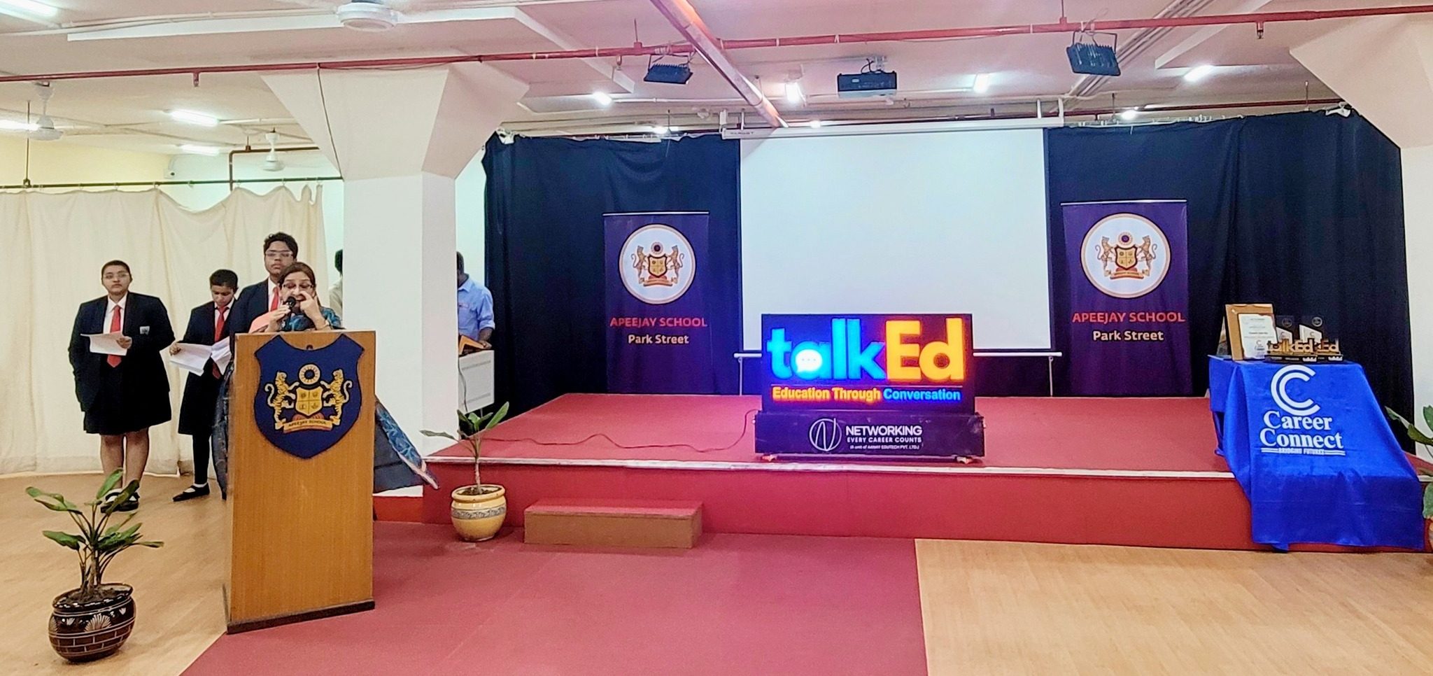 Career Connect 2025 | Illuminating Futures at Apeejay School Park Street