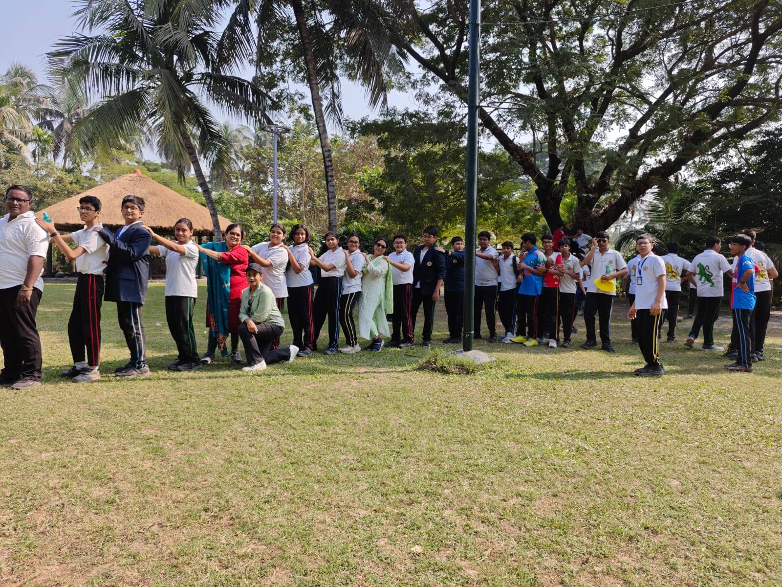 🌞 School Picnic 2025 | Apeejay School Park Street 🌞