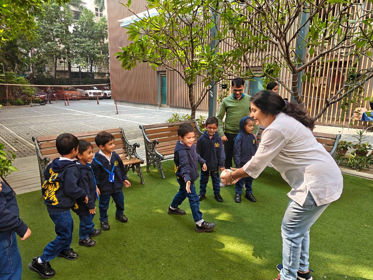 🌞 School Picnic 2025 | Apeejay School Park Street 🌞