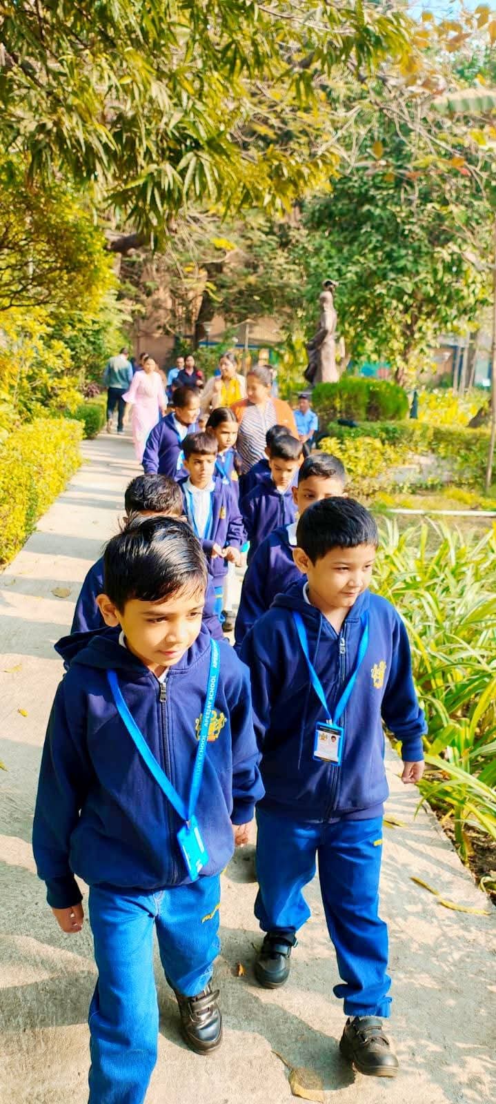 🌼 A Joyful Day in Nature! 🌼